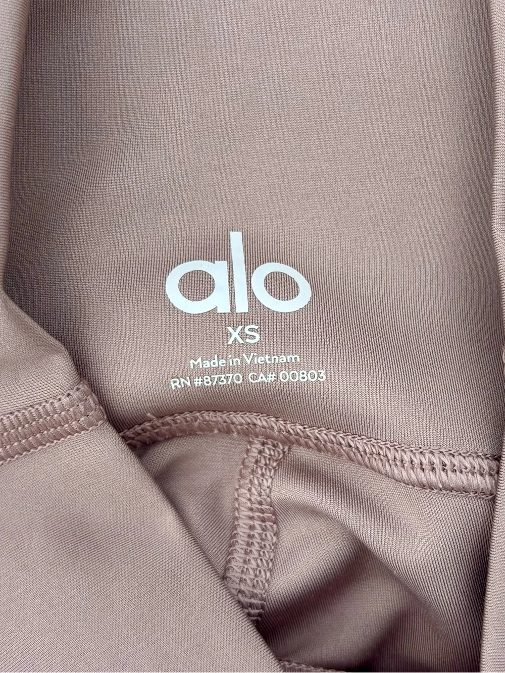 NWOT Alo Yoga High-Waist Airlift Leggings Taupe XS